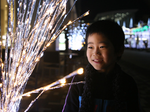 [特選] 寒さも忘れて　梅田豊